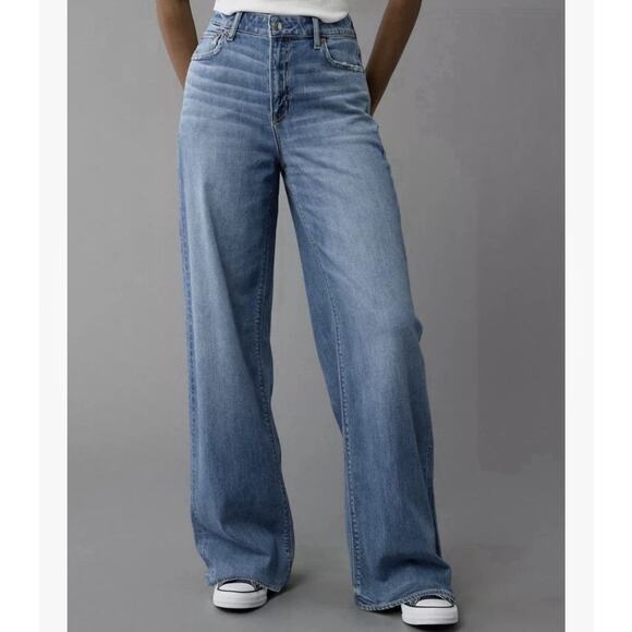 American Eagle Dreamy Drape Stretch Super High-Waisted Baggy Wide-Leg Jeans 12L - Picture 1 of 11